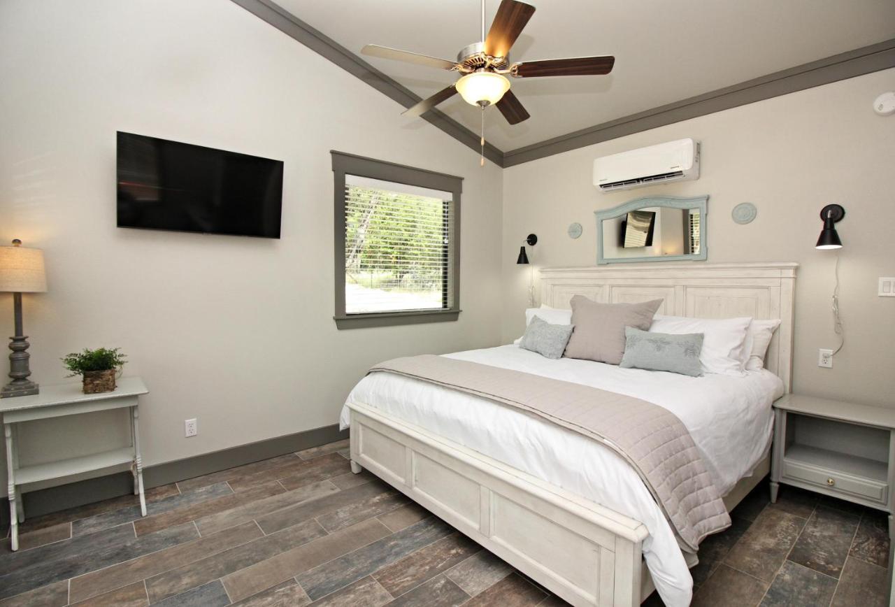 Green Acres Cottages - Fredericksburg Suite Wimberley Kültér fotó